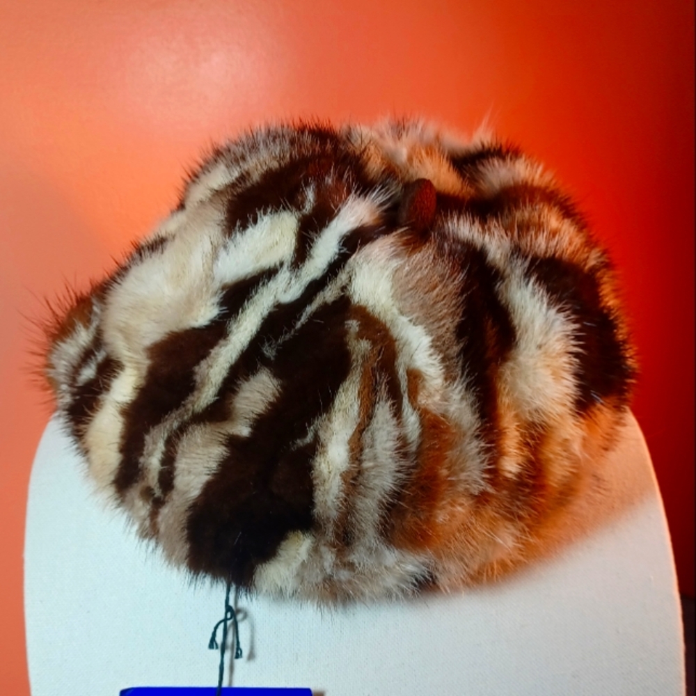 Vintage 60s ladies mink skull cap. Sz. S/M